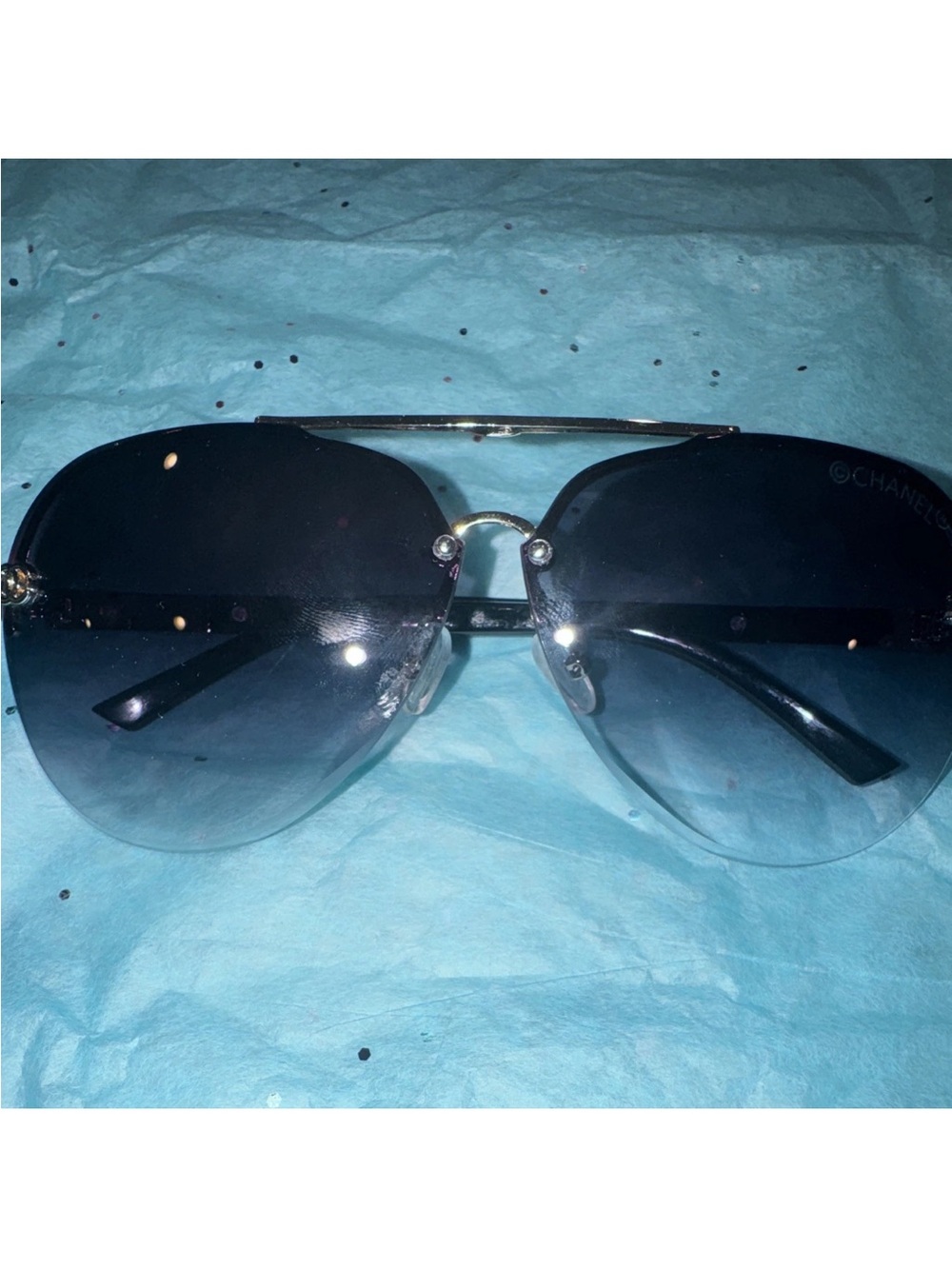 CHANEL Black Gradient Rimless Aviator Sunglasses - Picture 2 of 6